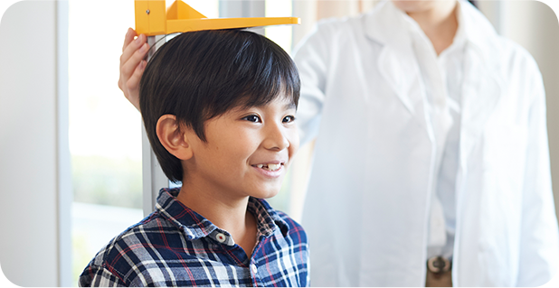 低身長の精密検査（手根骨レントゲン・成長ホルモン負荷検査）や成長ホルモン治療