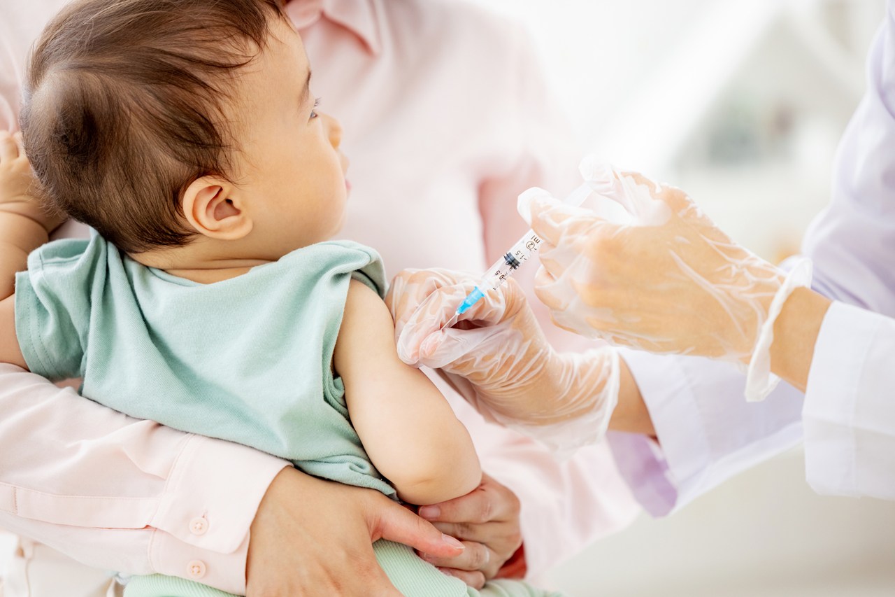 赤ちゃんの予防接種はいつから？生後2か月からスタート！